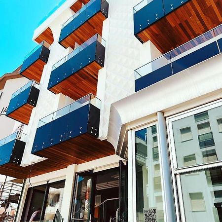 Hotel Montecarlo - Vista Mare Con Piscina & Area Fitness Ричоне Екстериор снимка