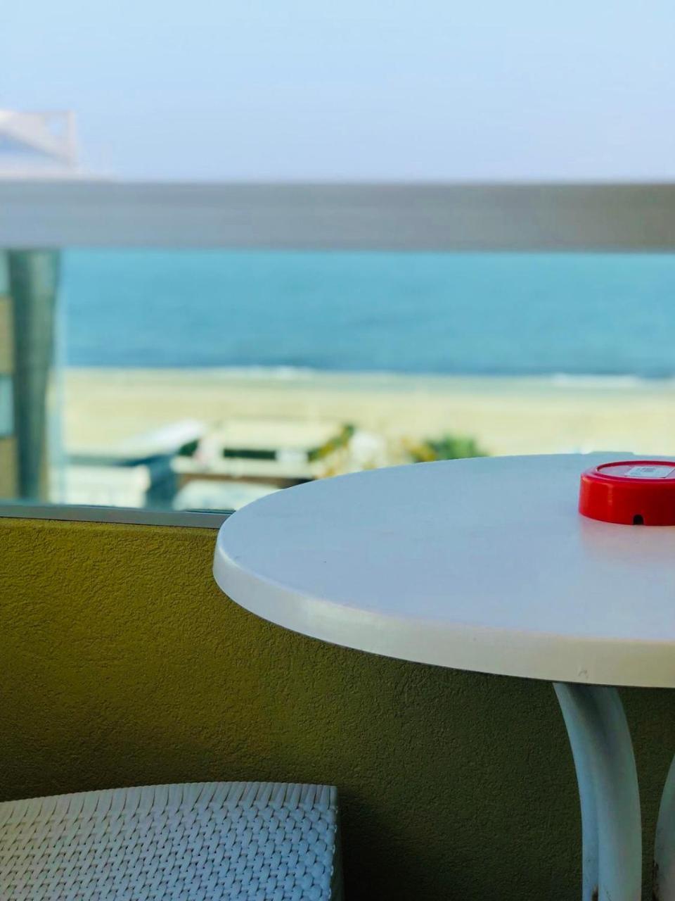 Hotel Montecarlo - Vista Mare Con Piscina & Area Fitness Ричоне Екстериор снимка