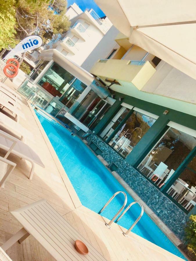 Hotel Montecarlo - Vista Mare Con Piscina & Area Fitness Ричоне Екстериор снимка